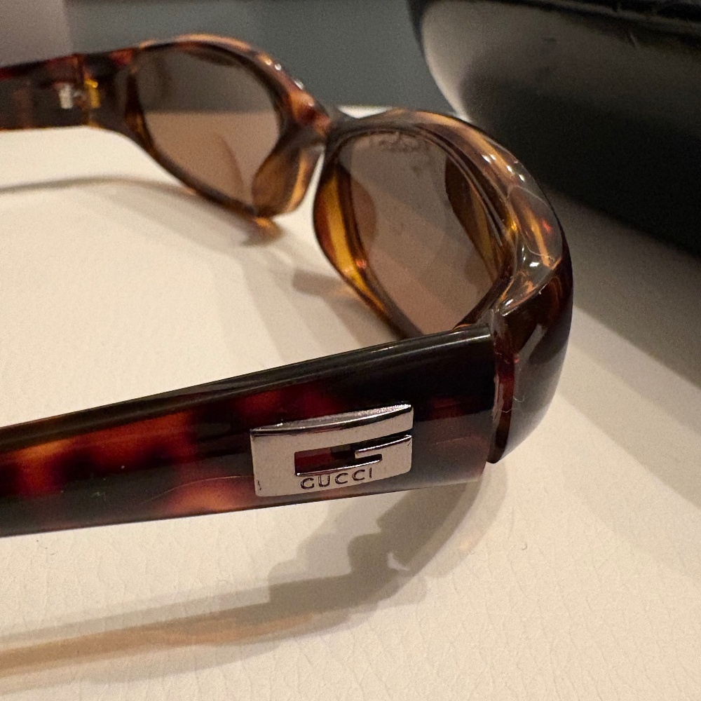Gucci tortoise sunglasses